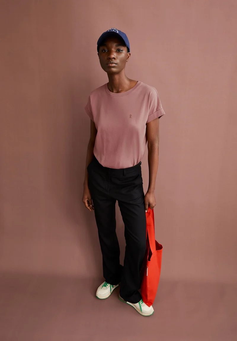 IDAARA T-SHIRT | light berry