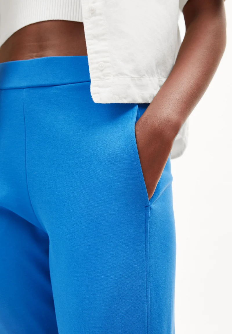 MAGDAALENA JERSEYHOSE | warm blue