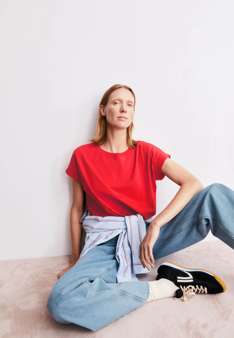 IDAARA T-SHIRT | mars red