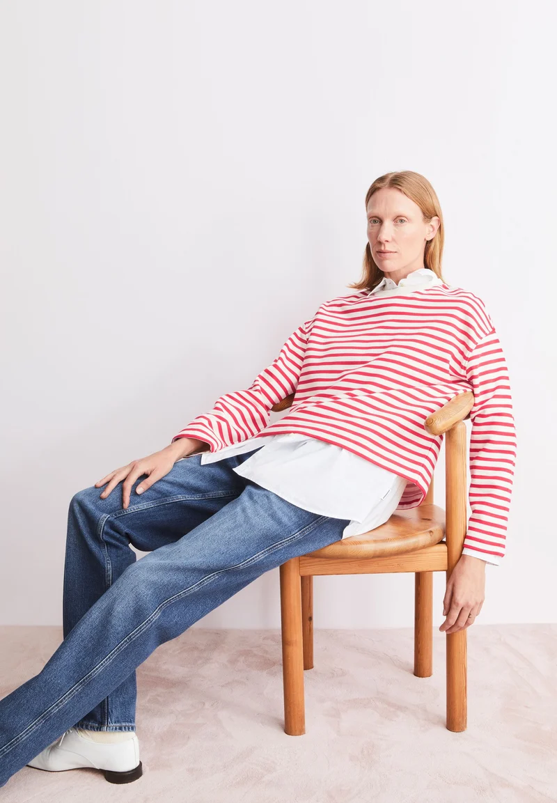 FRANKAA MAARLEN GESTREIFTES SWEATSHIRT | undyed-mars red