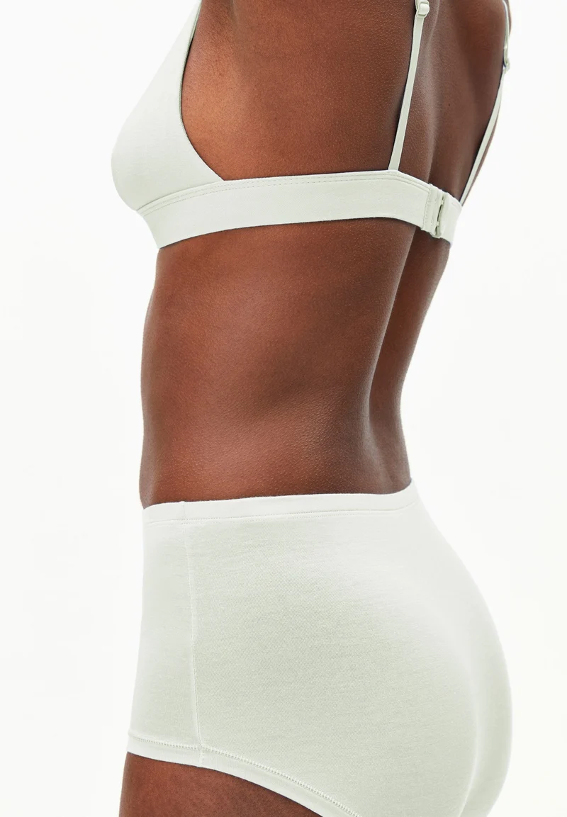 BIRTAA HIGH WAIST SLIP | foam