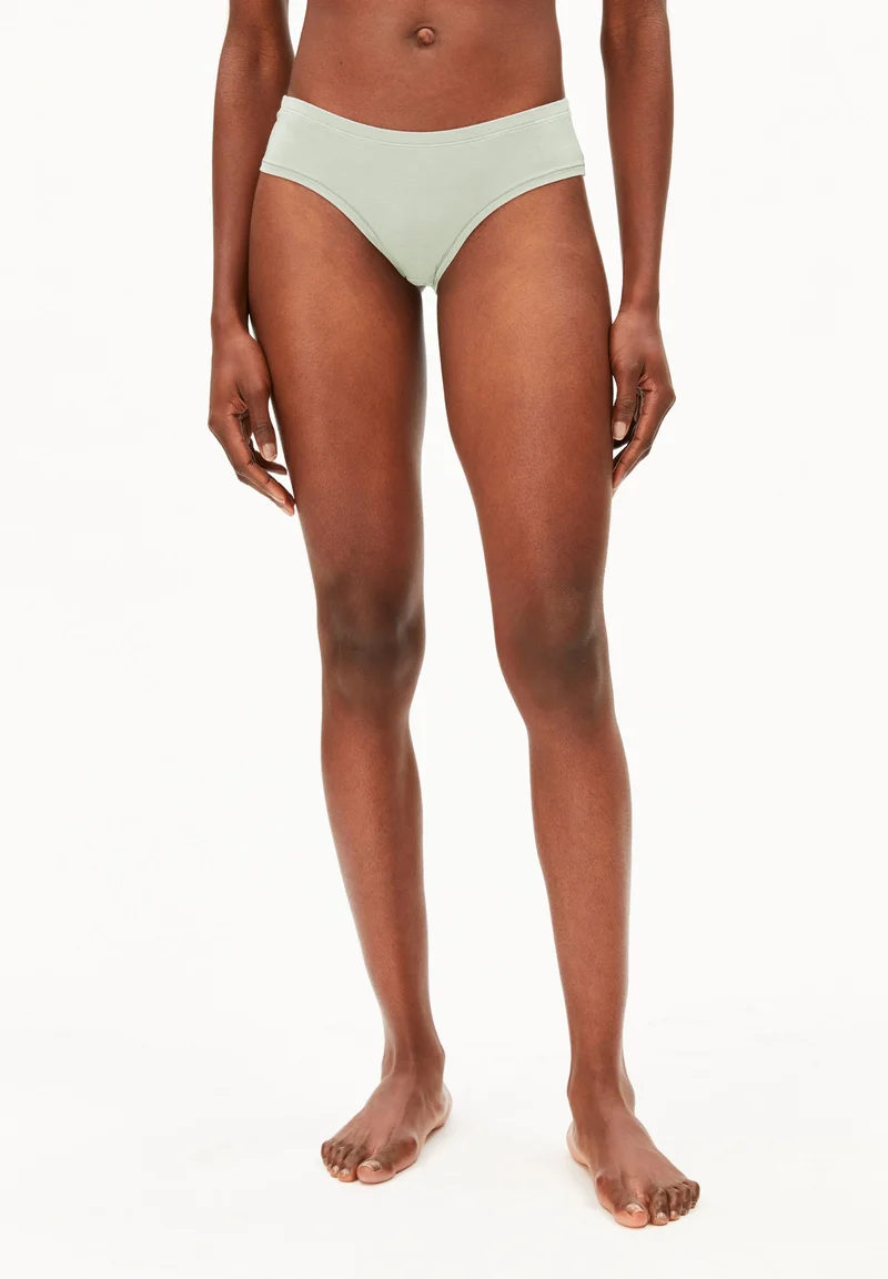 EIRAA SLIP | foam