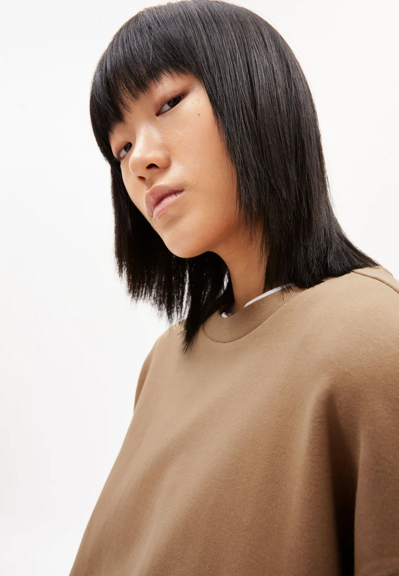 AARIN | smoky almond