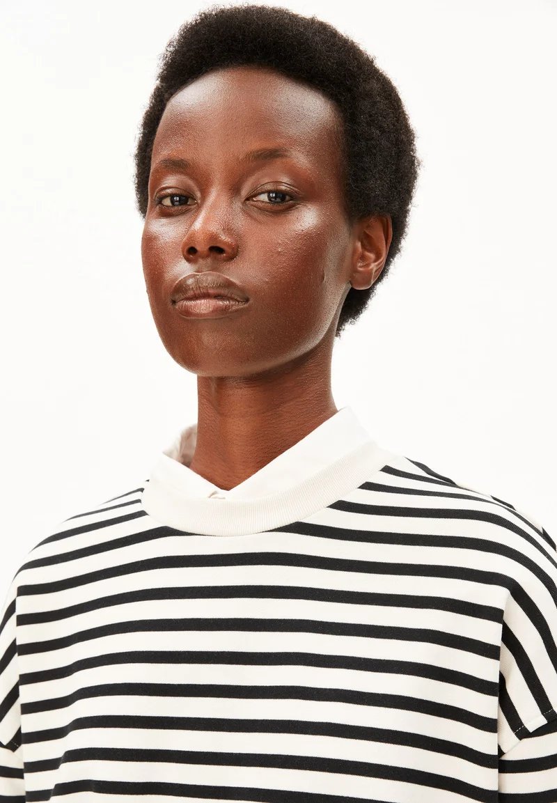 FRANKAA MAARLEN GESTREIFTES SWEATSHIRT | undyed-black