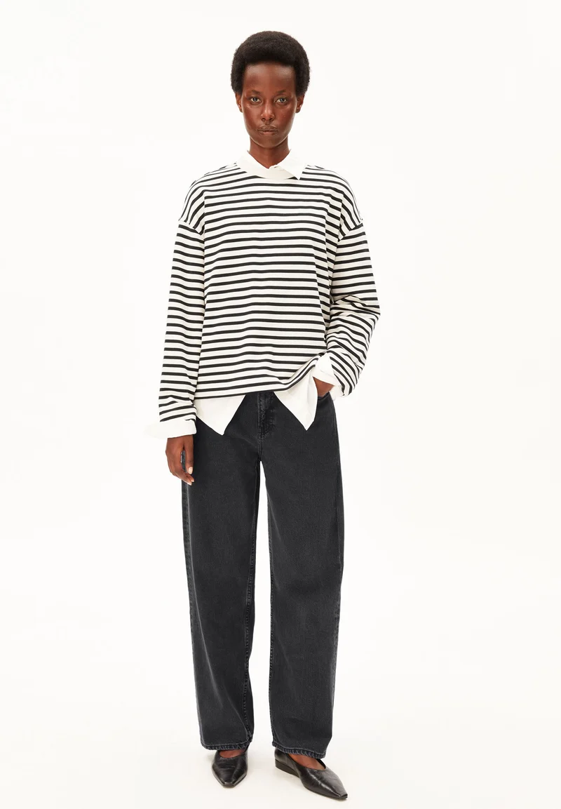 FRANKAA MAARLEN GESTREIFTES SWEATSHIRT | undyed-black
