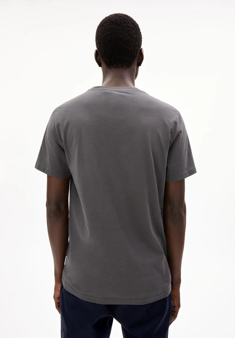 JAAMES T-SHIRT | graphite