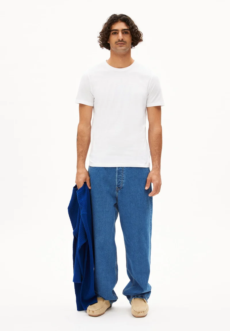 JAAMES T-SHIRT | white