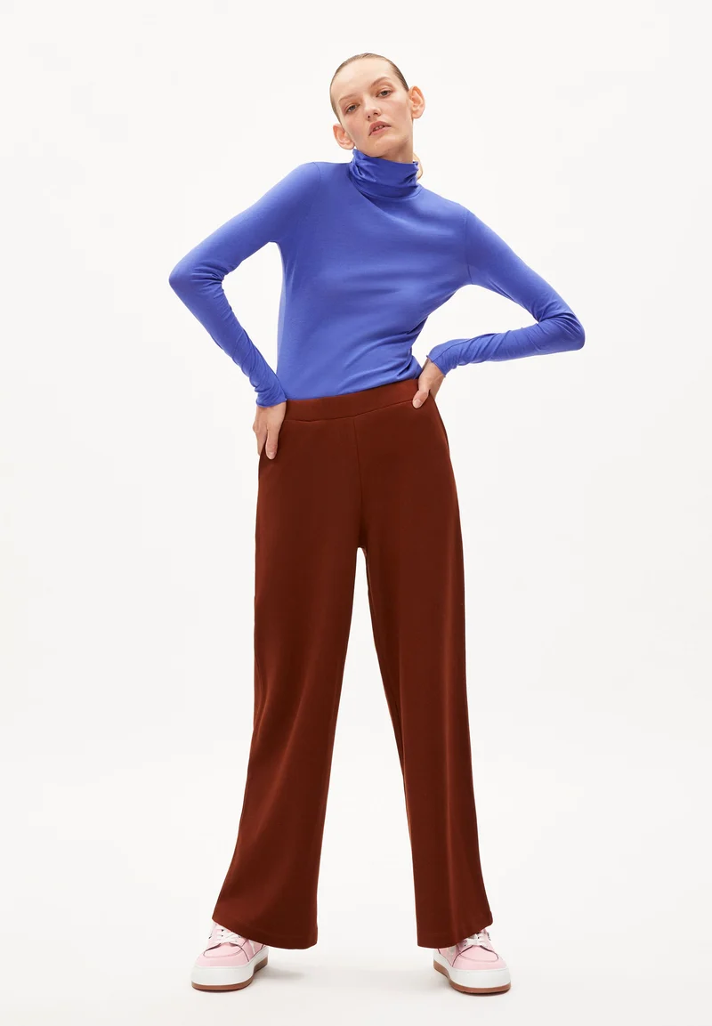MALANAA | vibrant violet
