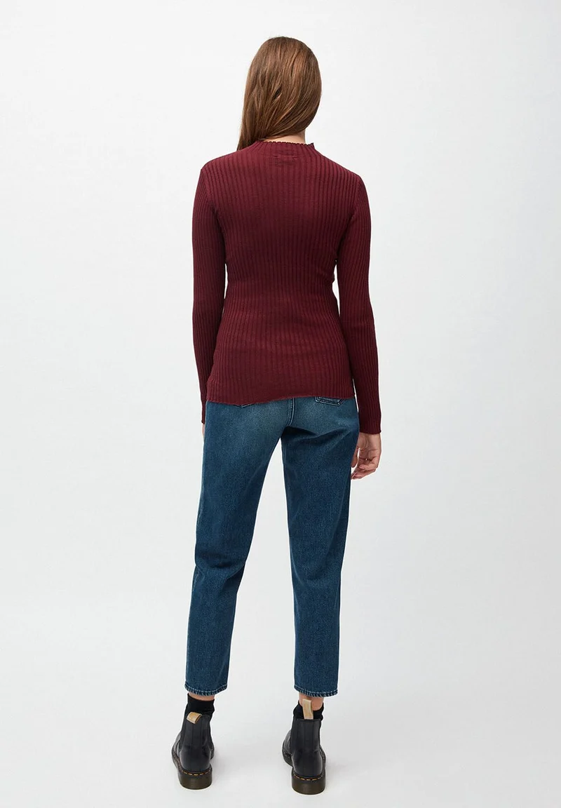 ALAANIA STRICKPULLOVER | port wine