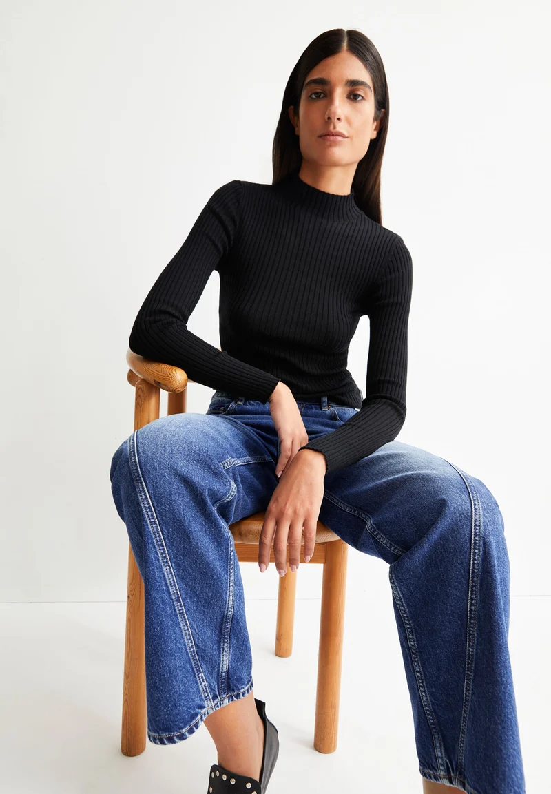 ALAANIA STRICKPULLOVER | black