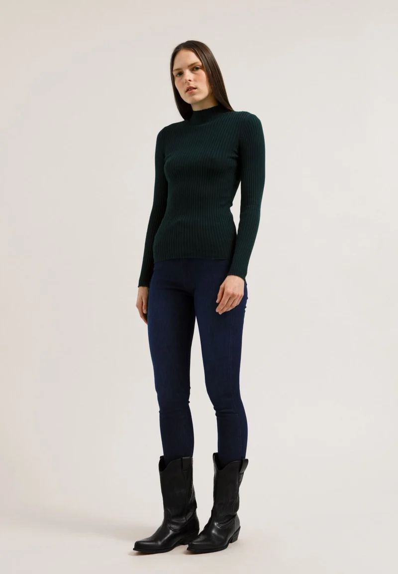 ALAANIA STRICKPULLOVER | deep lake