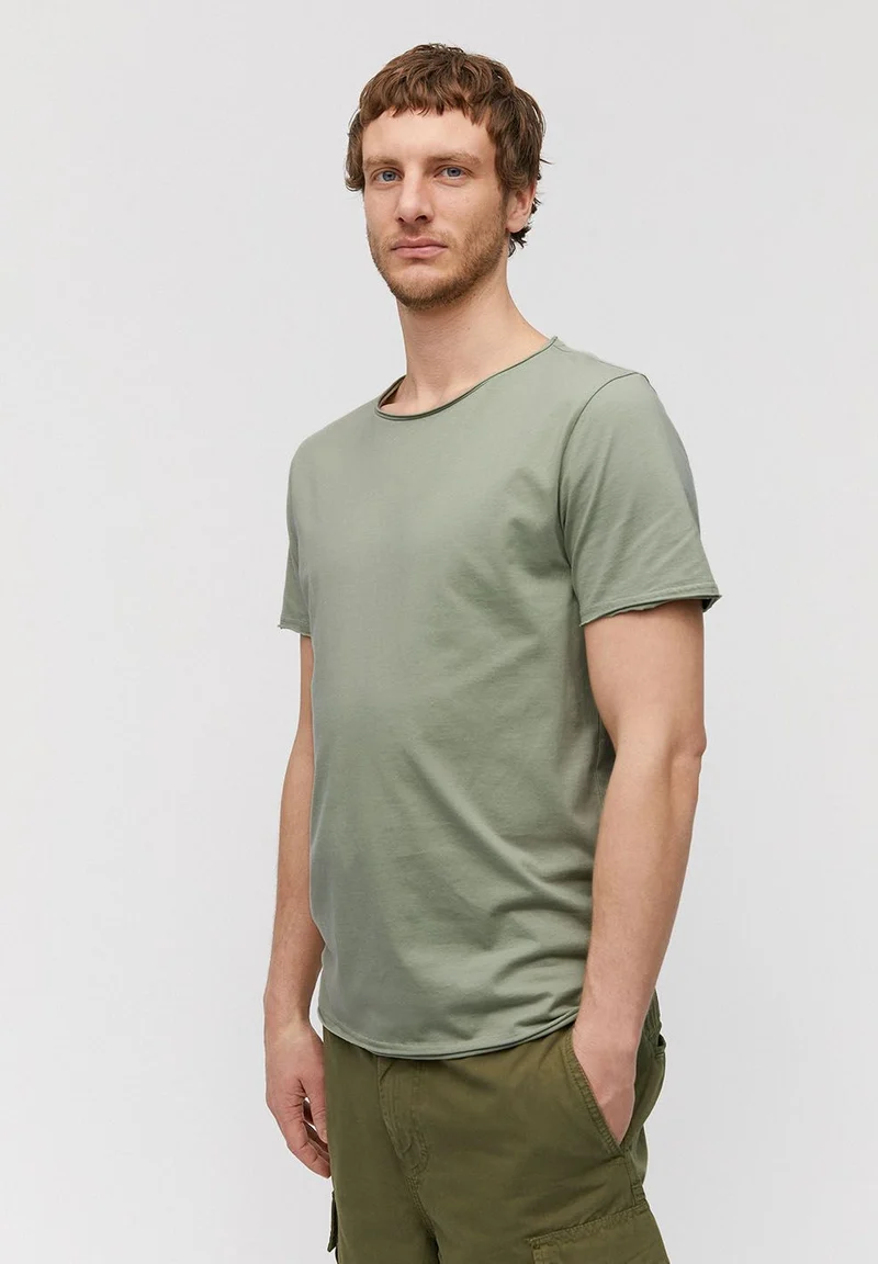 STIAAN | green tea