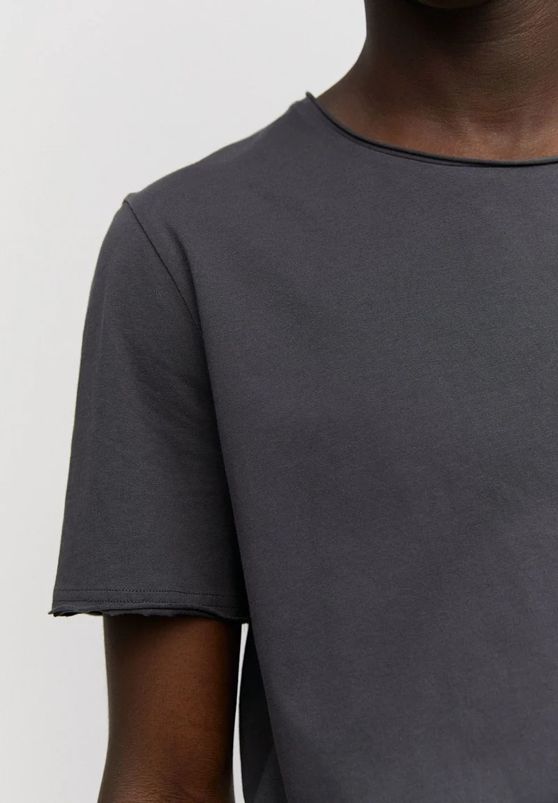 STIAAN | acid black