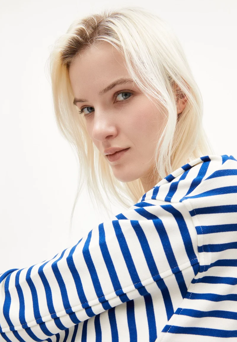 FRANKAA MAARLEN GESTREIFTES SWEATSHIRT | undyed-lapis blue
