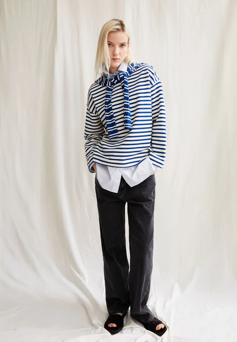FRANKAA MAARLEN GESTREIFTES SWEATSHIRT | undyed-lapis blue