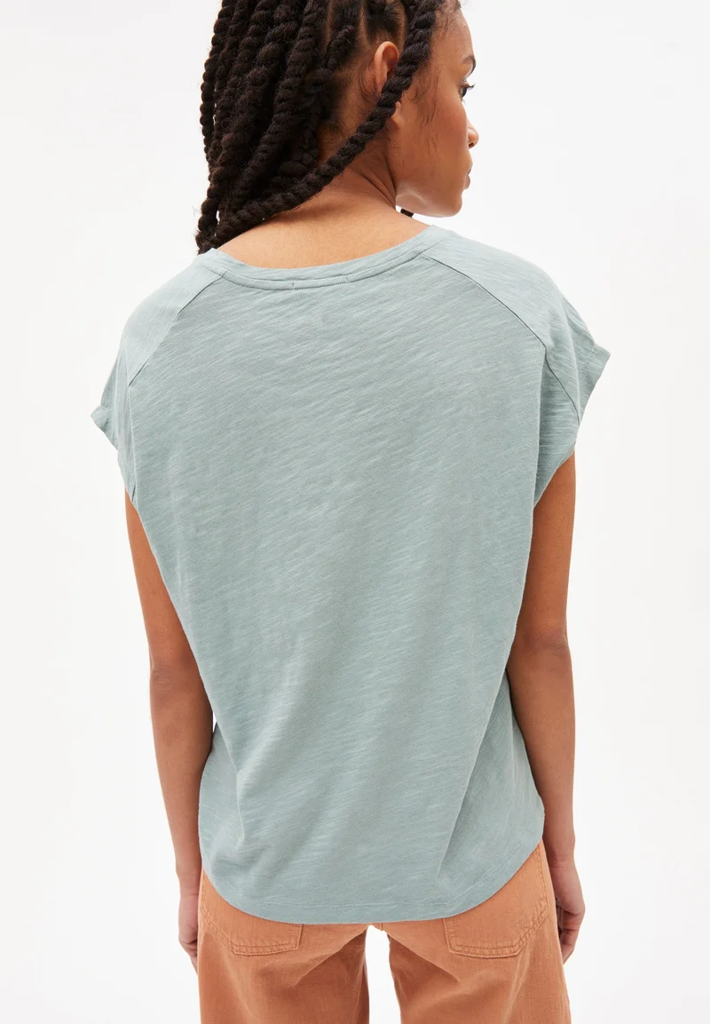 ONELIAA | eucalyptus green