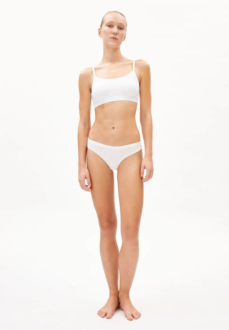 FAARA STRING | white