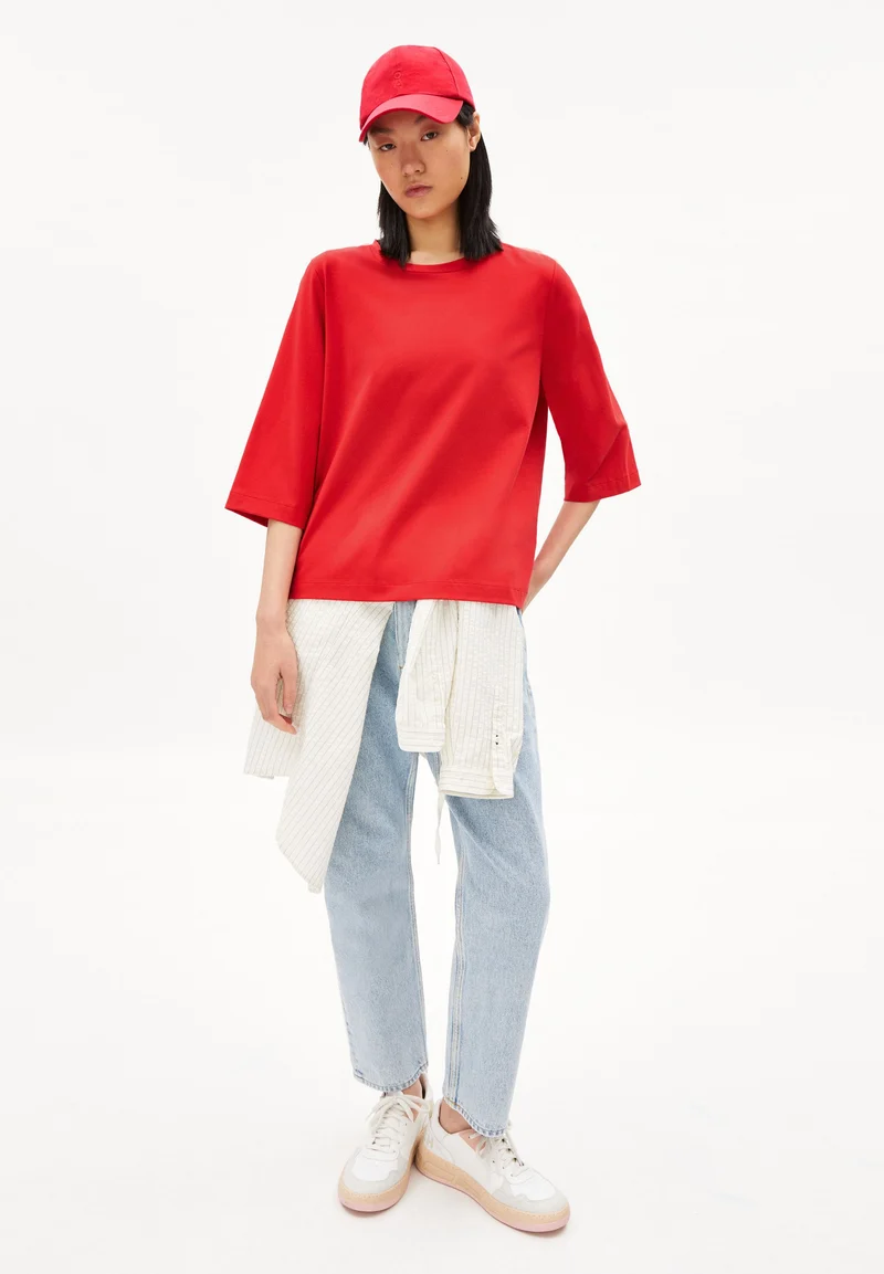 MARIAA | dark poppy