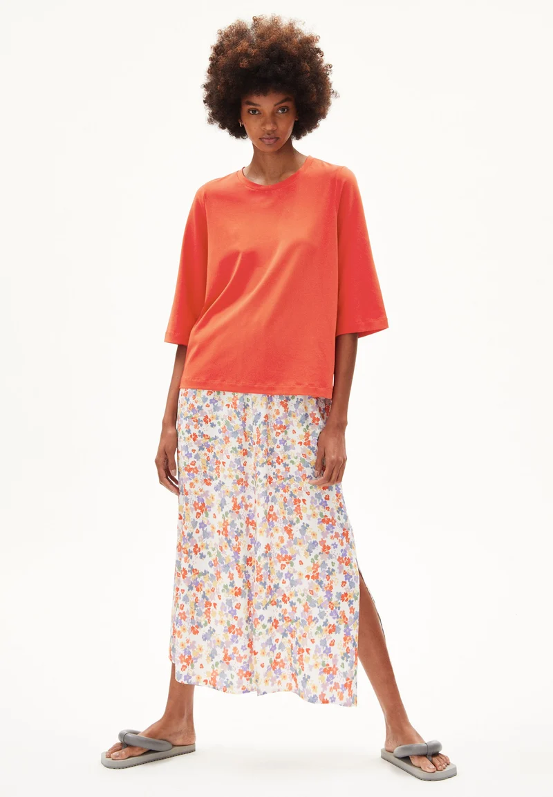 MARIAA | hibiscus