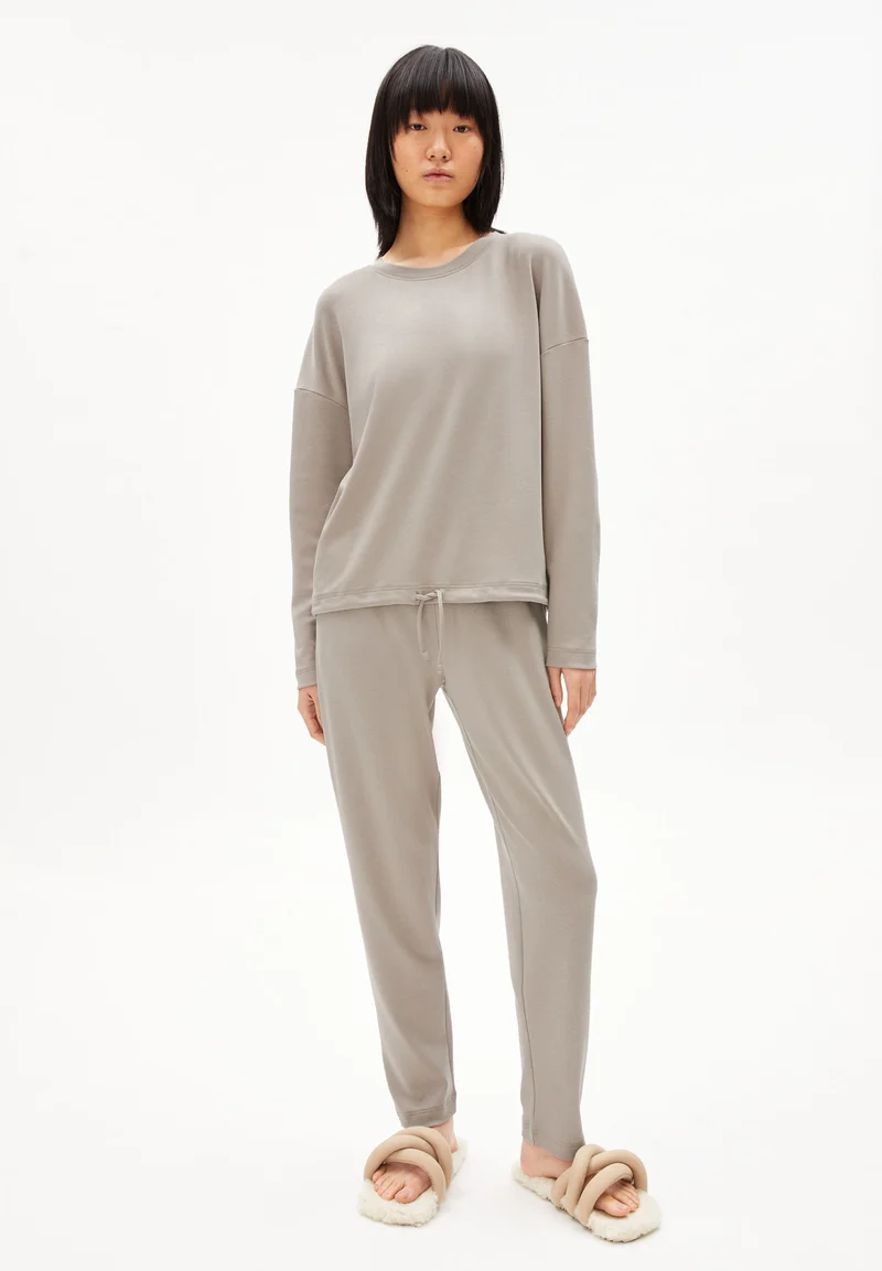 MAAILAA | moon rock