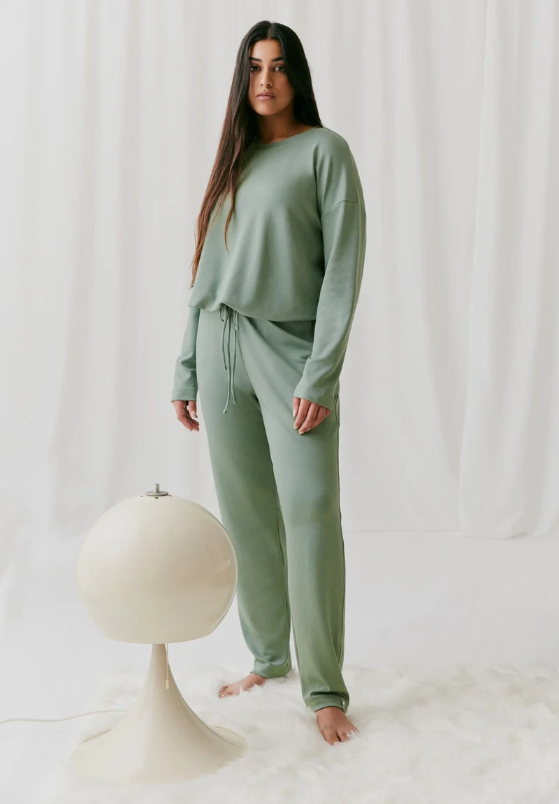 MAAILAA | rosemary green