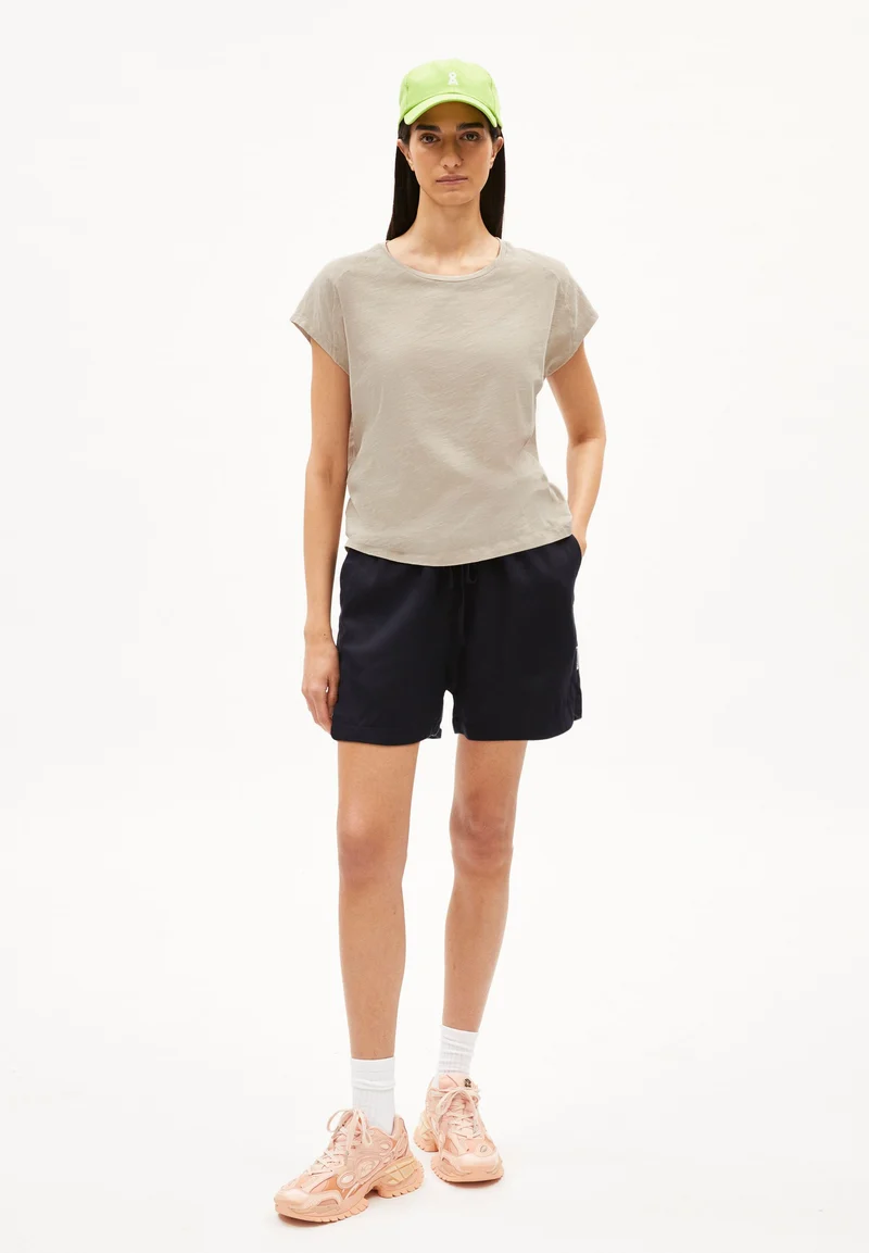 ONELIAA | sandstone