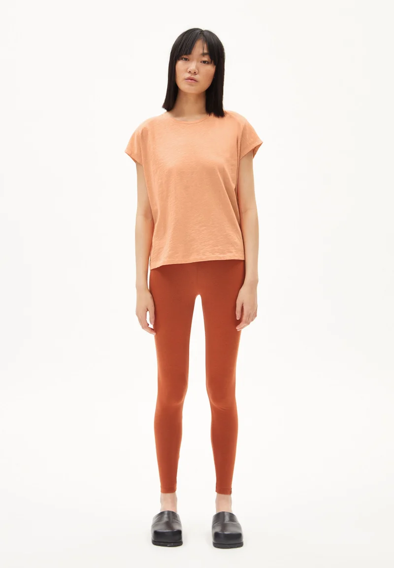 ONELIAA | warm peach