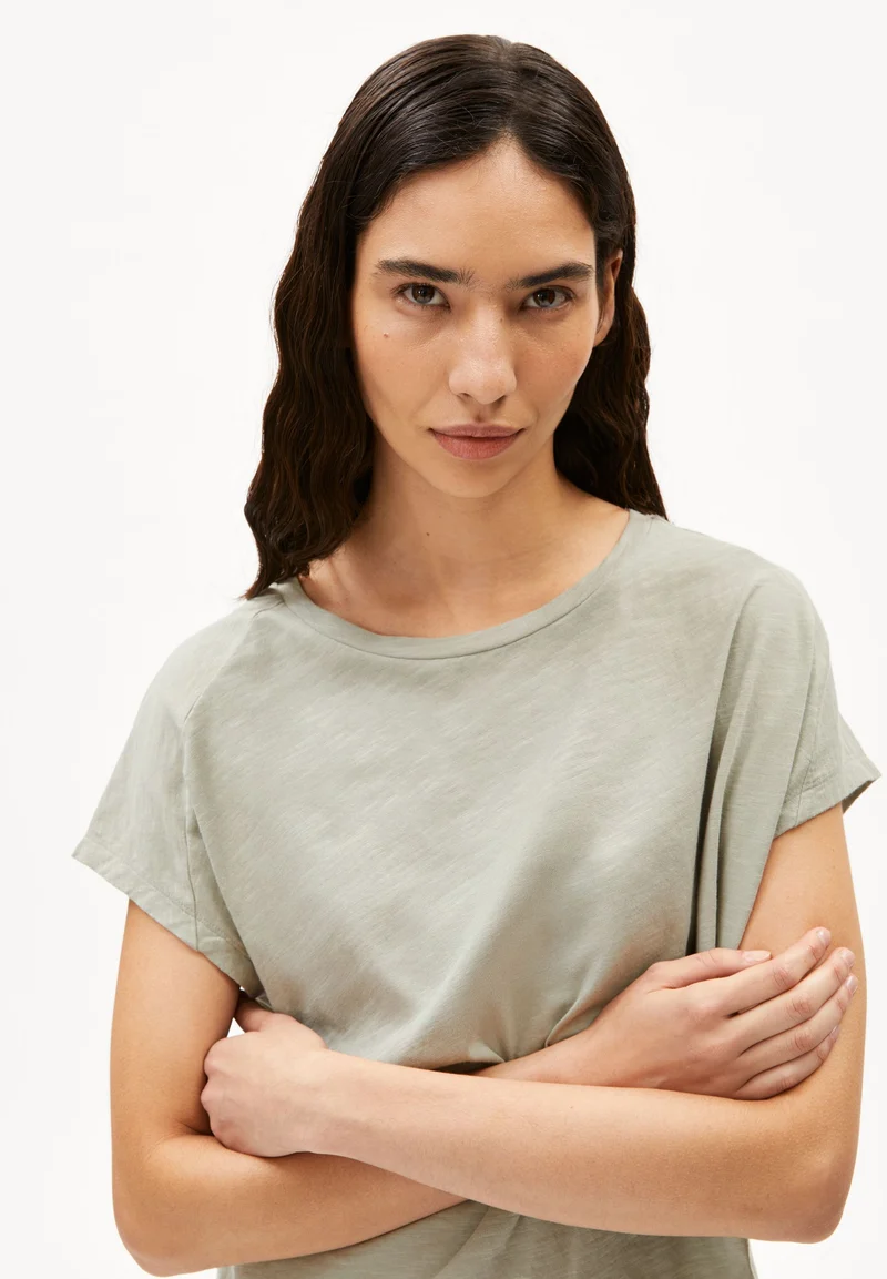 ONELIAA | seagreen