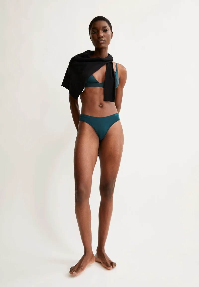 FAARA STRING | teal stone