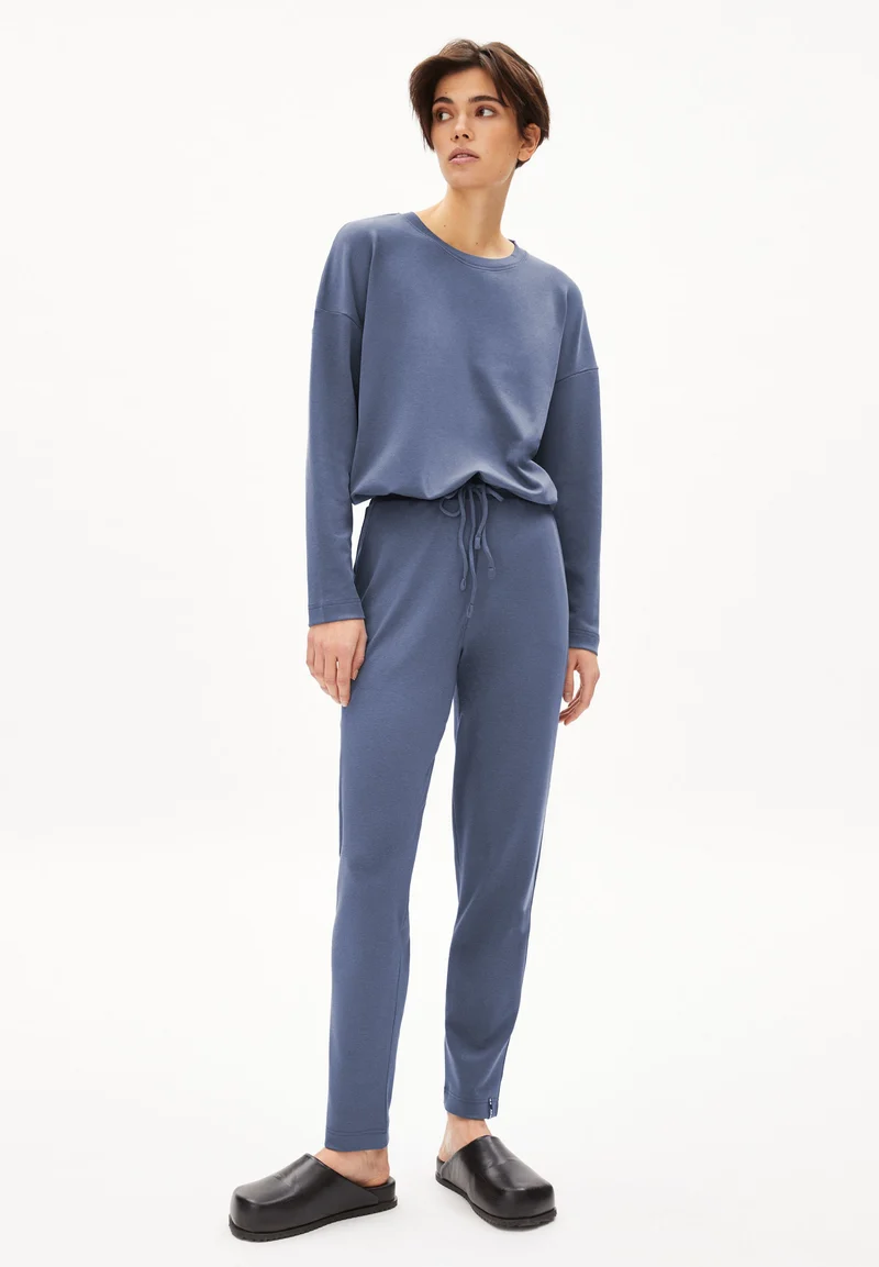 MAAILAA | shadow blue