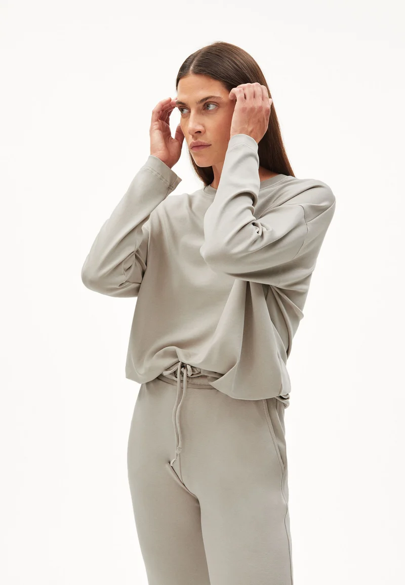 MAAILAA | ash grey