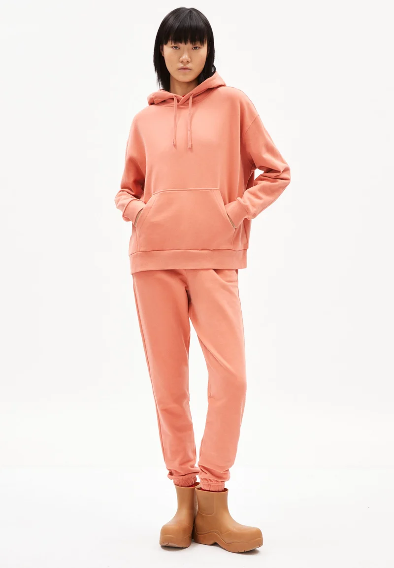 ANJANAA | pink maple