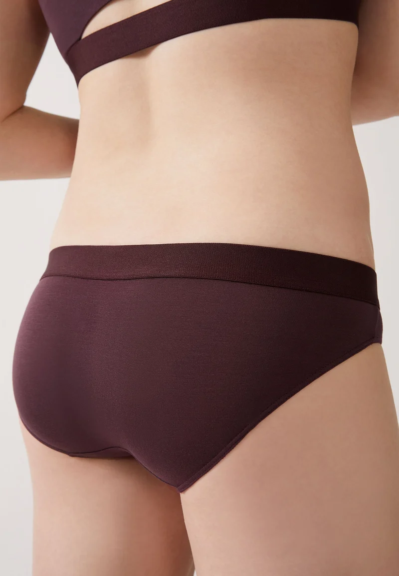 TRINAA SLIP | fudge