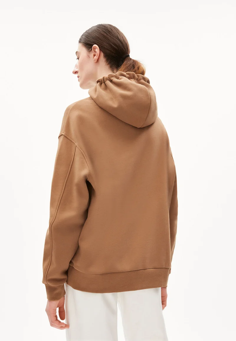 ANJANAA | cedar wood
