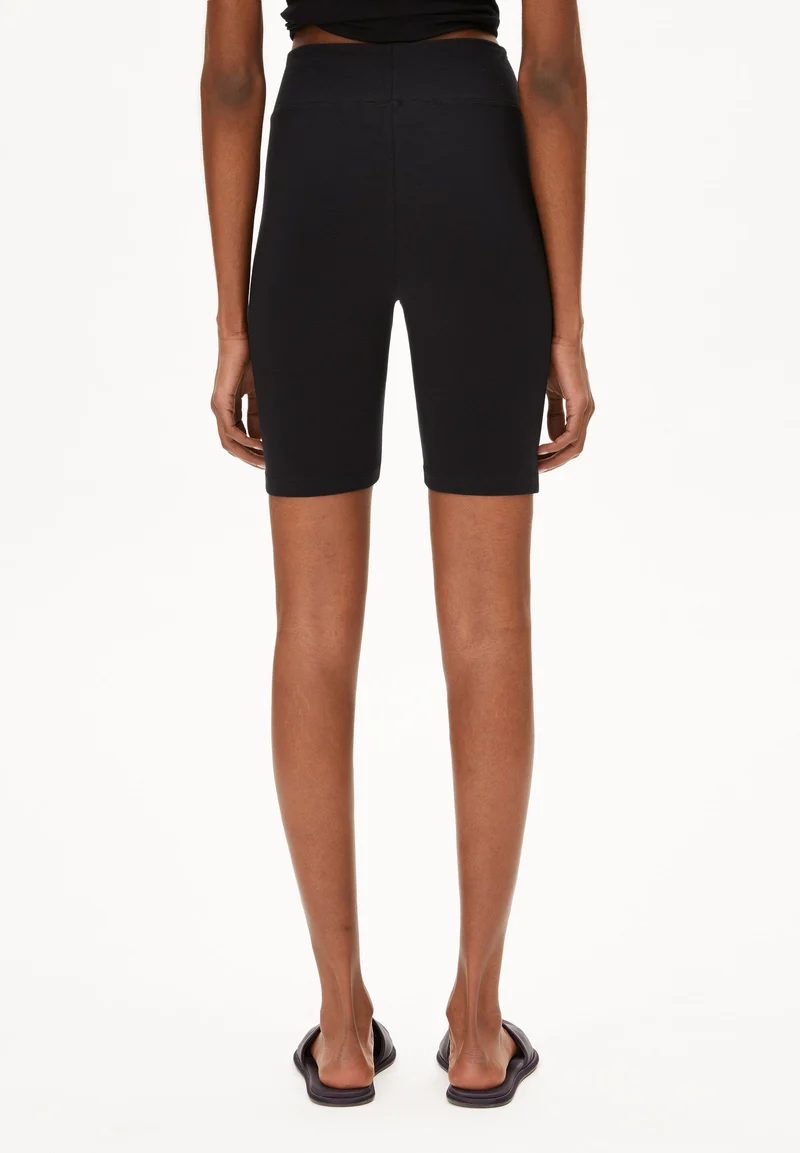 NEDAA LITAA SHORTS | black