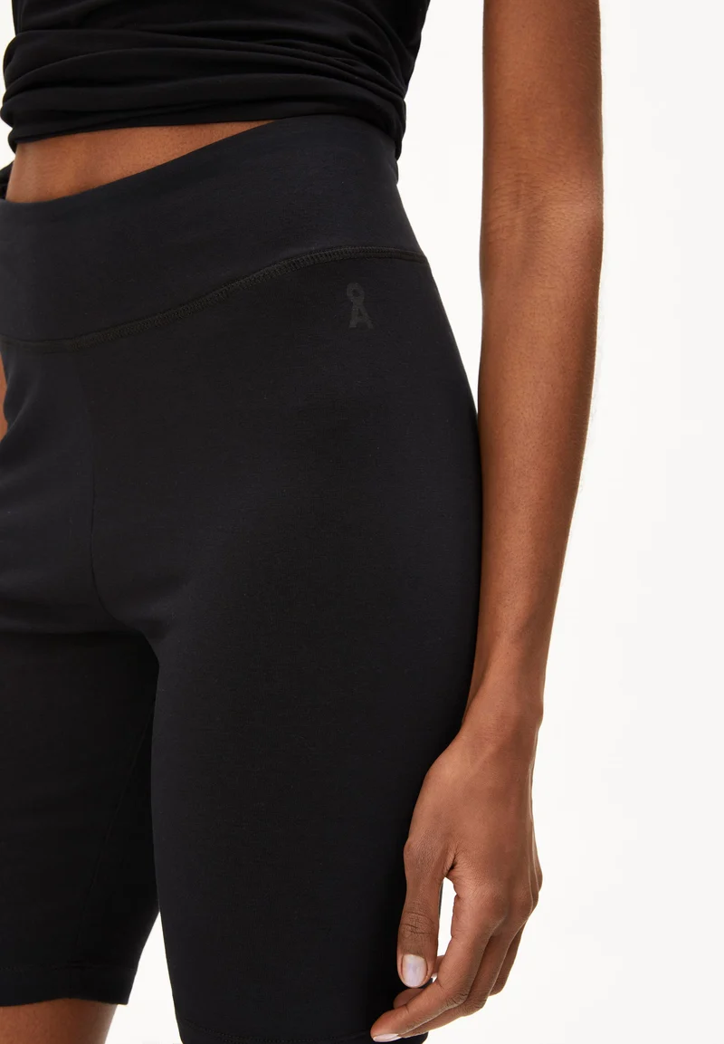 NEDAA LITAA SHORTS | black
