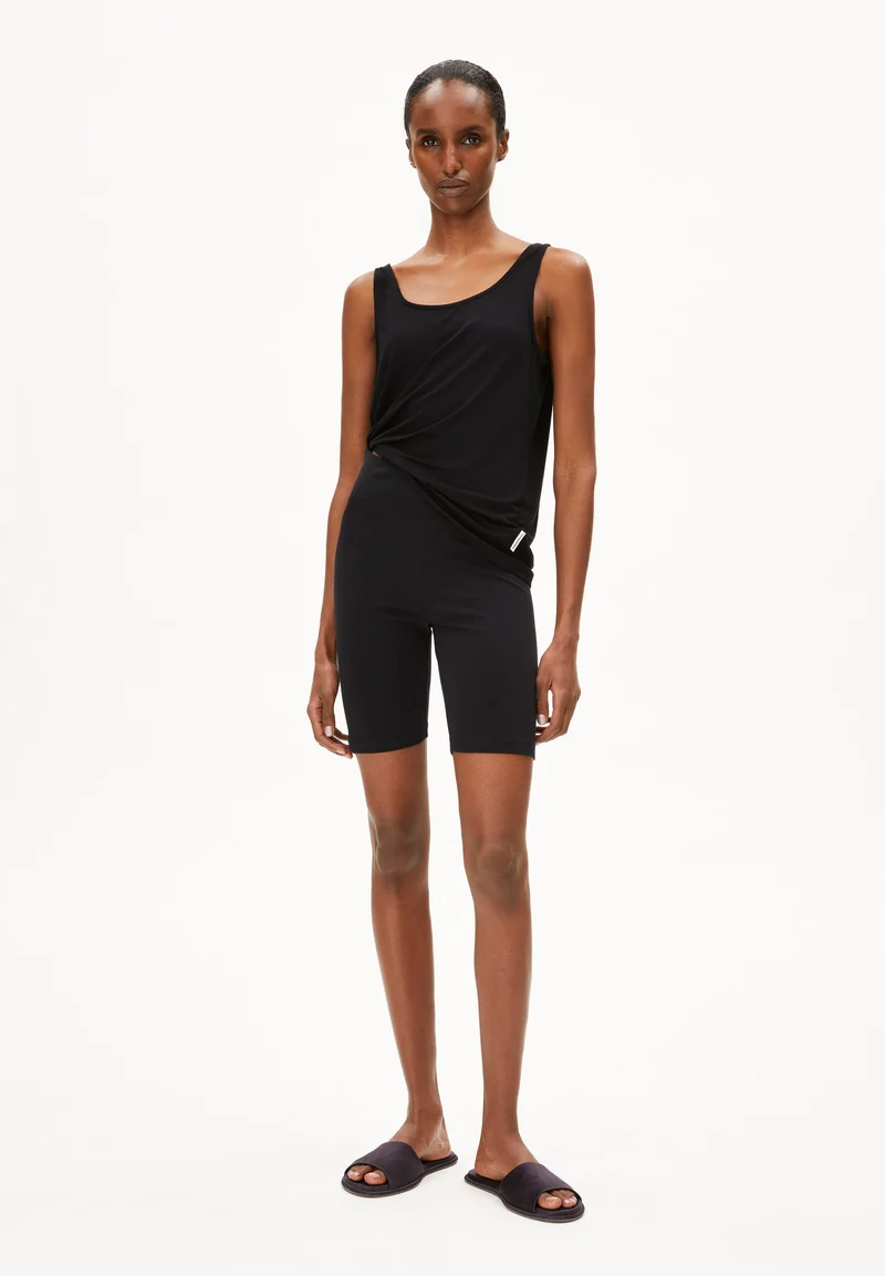 NEDAA LITAA SHORTS | black