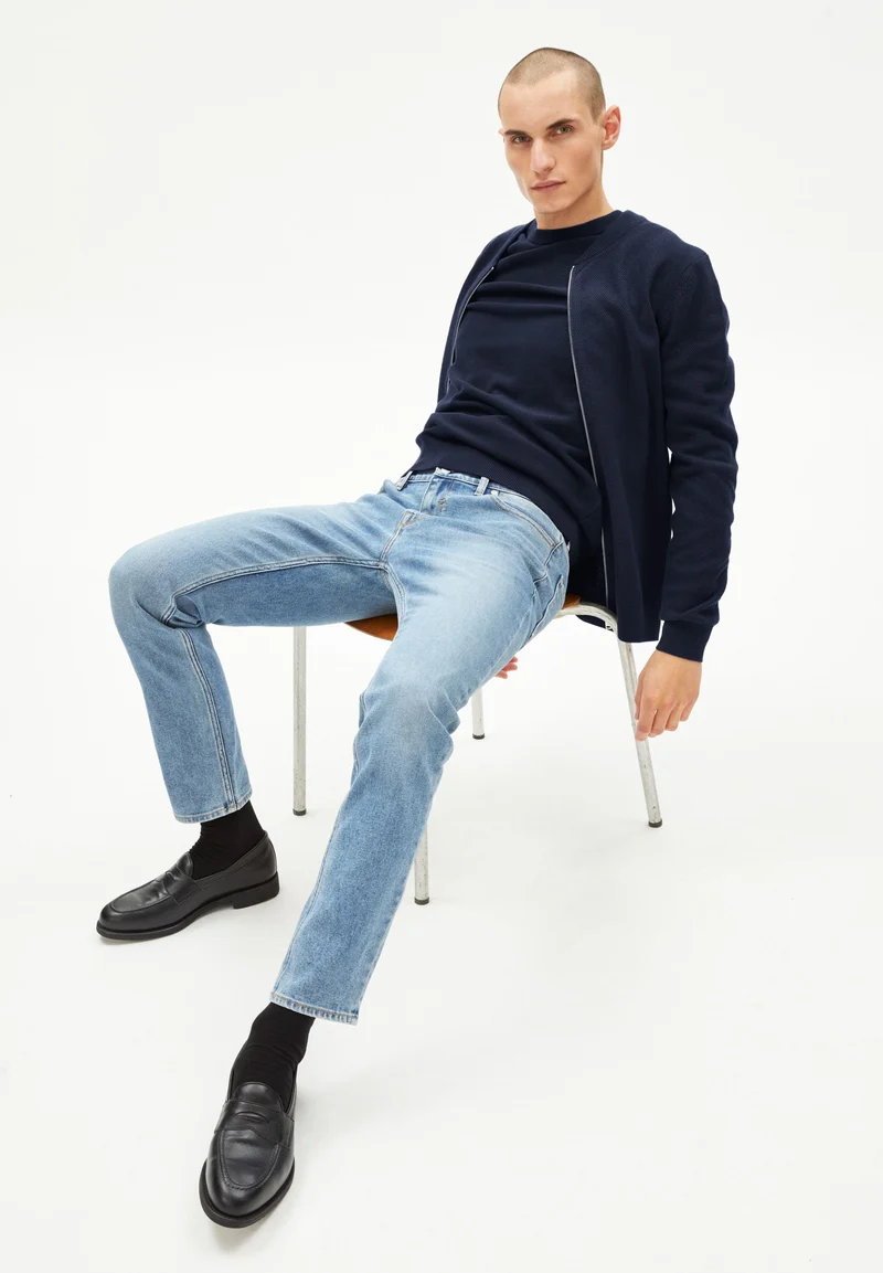GRAANOS | depth navy