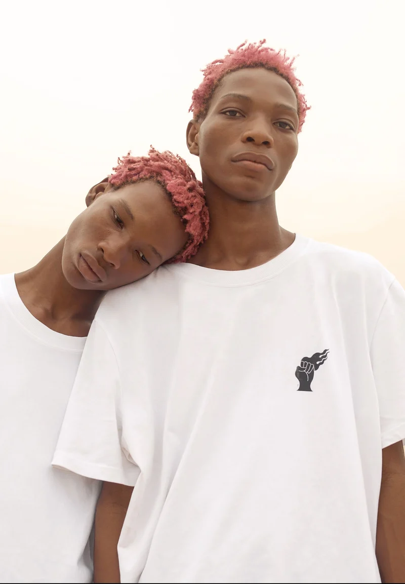 AADO SOLIDARITY 01 | white