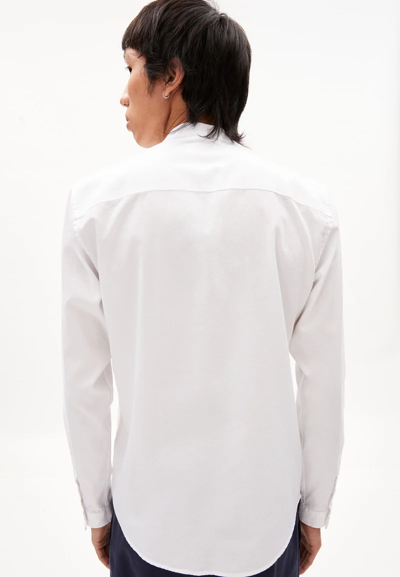 TOMAASO | white