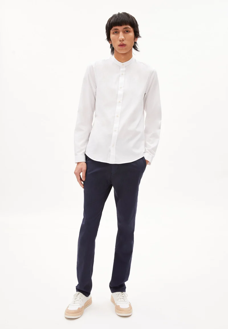 TOMAASO | white