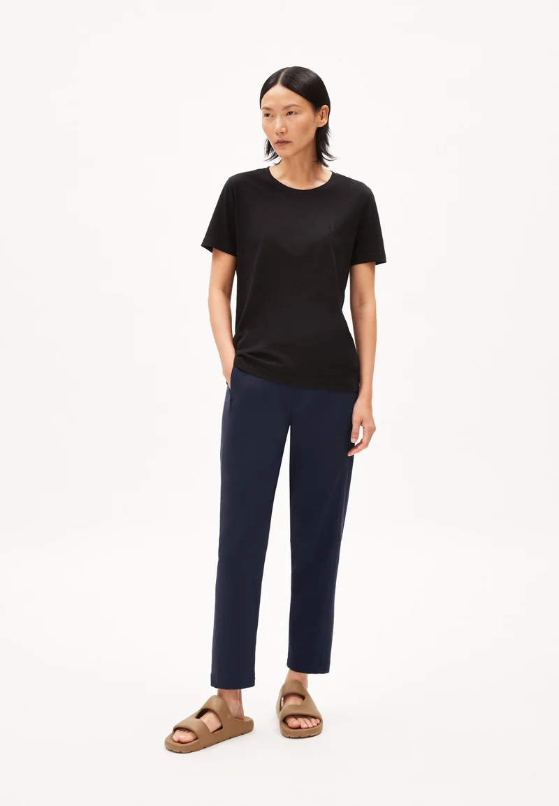 MARAA LANAA | black