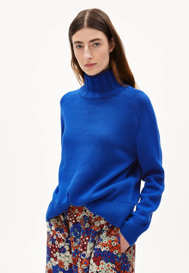 CAAMILE COMPACT | dynamo blue