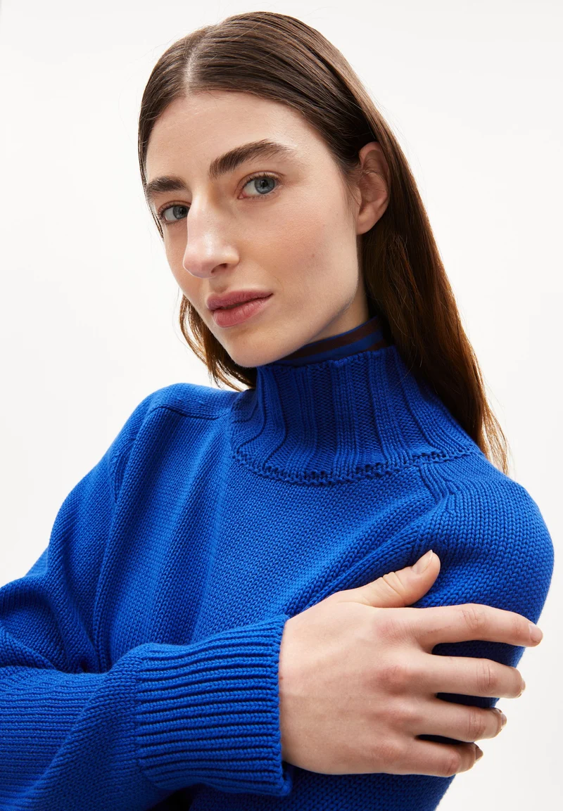 CAAMILE COMPACT | dynamo blue