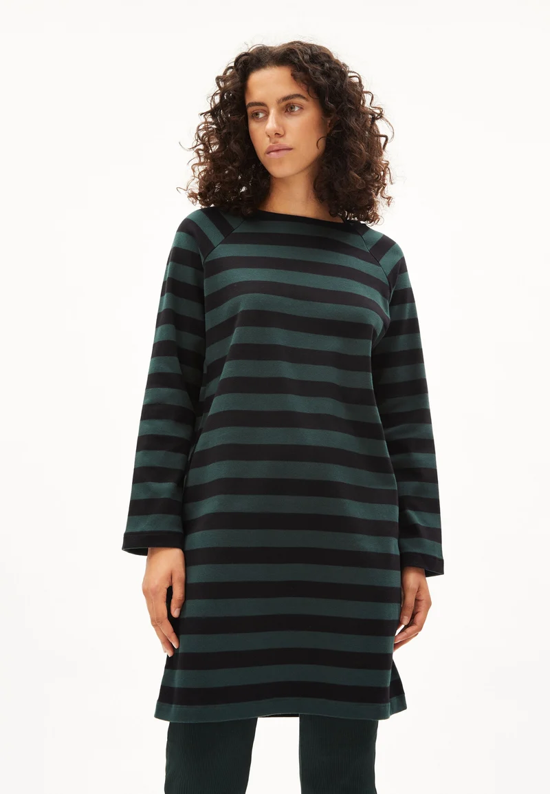 DANIKAA STRIPE | dark scarab-black