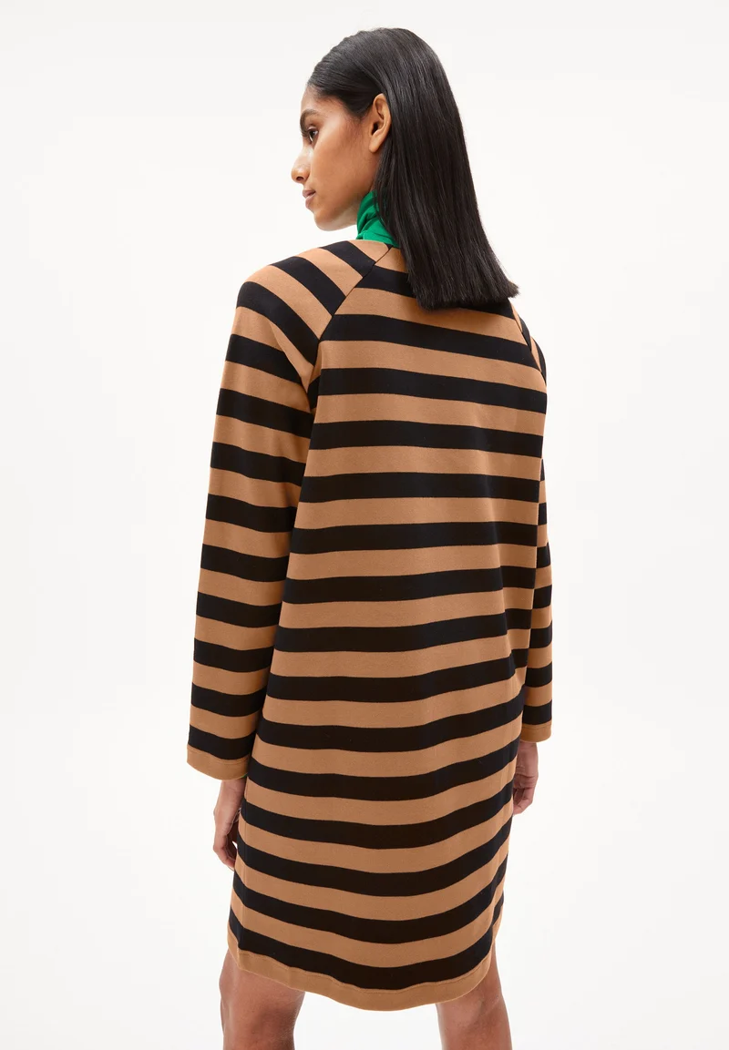 DANIKAA STRIPE | cedar wood-black