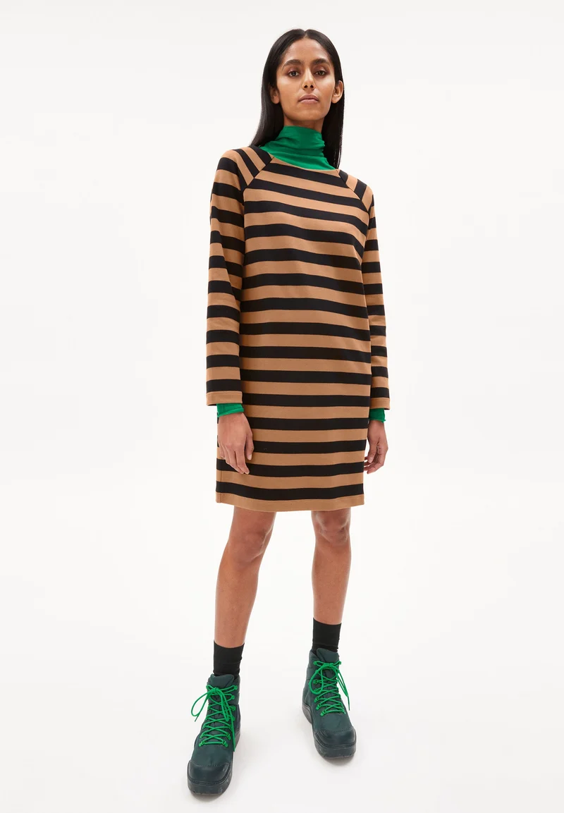 DANIKAA STRIPE | cedar wood-black