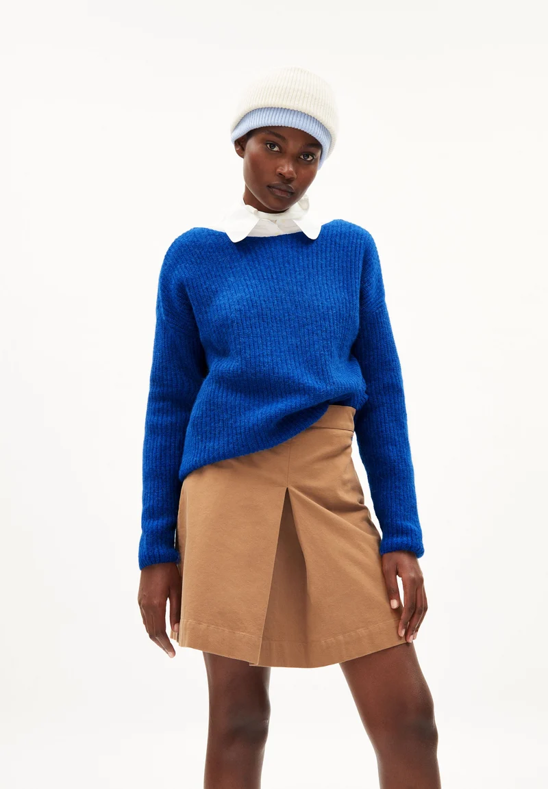 SIAANA | dynamo blue