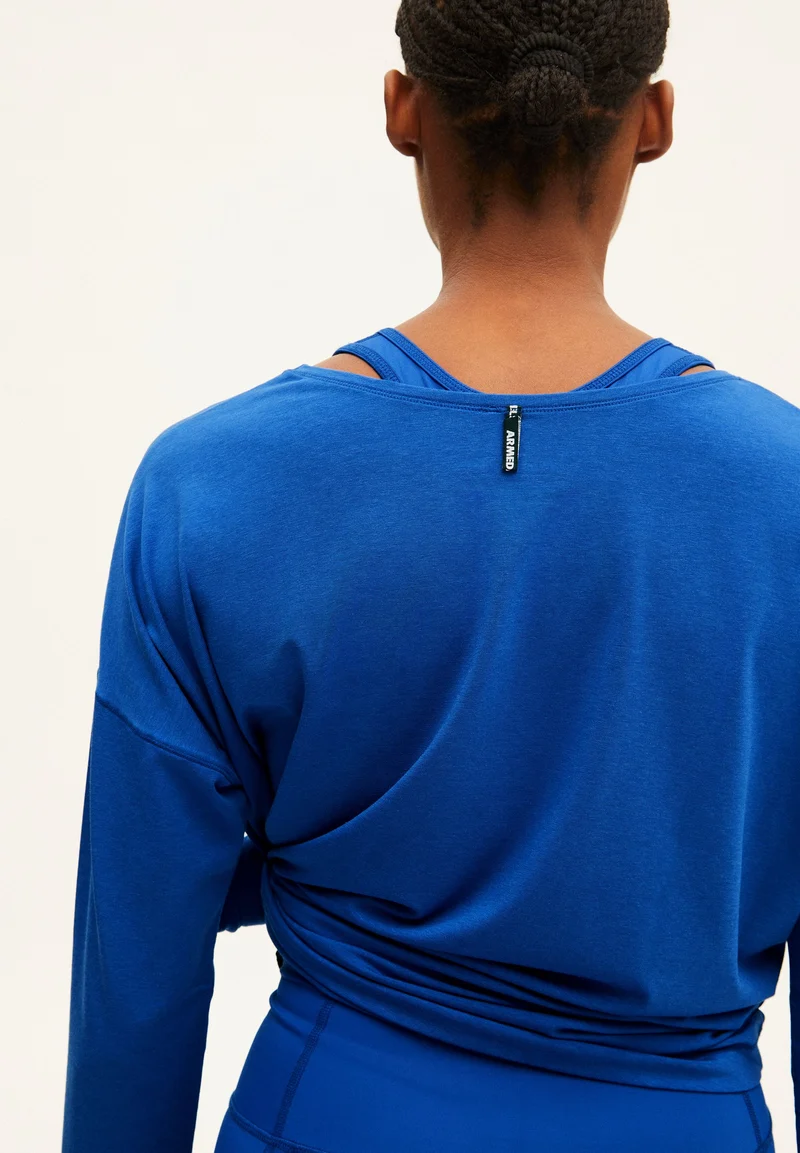 DAYITAA | dynamo blue