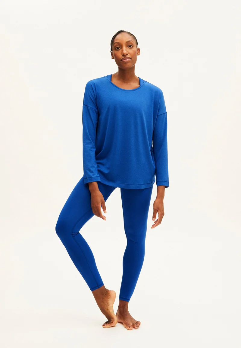 DAYITAA | dynamo blue